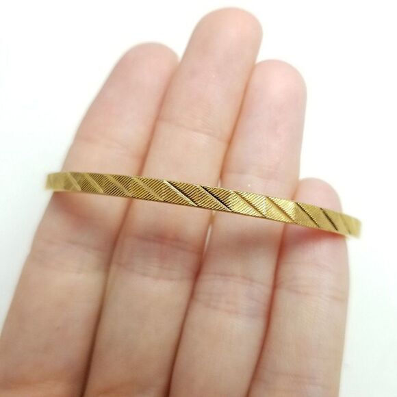 Vintage Monet Gold Tone Bangle Bracelet, Diagonal Etched Line Design, Estate - Picture 1 of 5